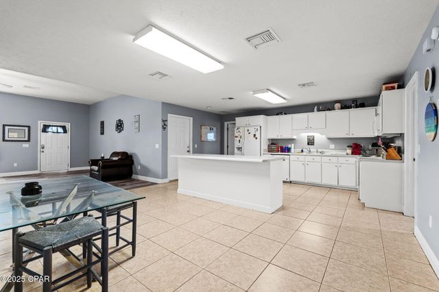 897 N Beach Way, Panama City, FL 32407