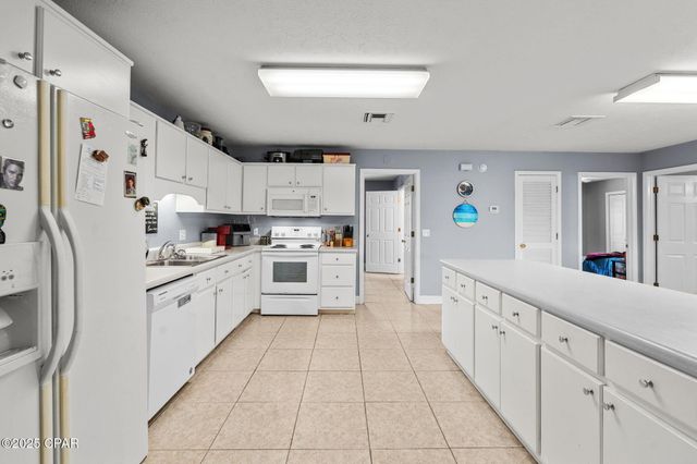 897 N Beach Way, Panama City, FL 32407