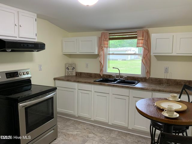 109 Revelle Park Lane, Murfreesboro, NC 27855