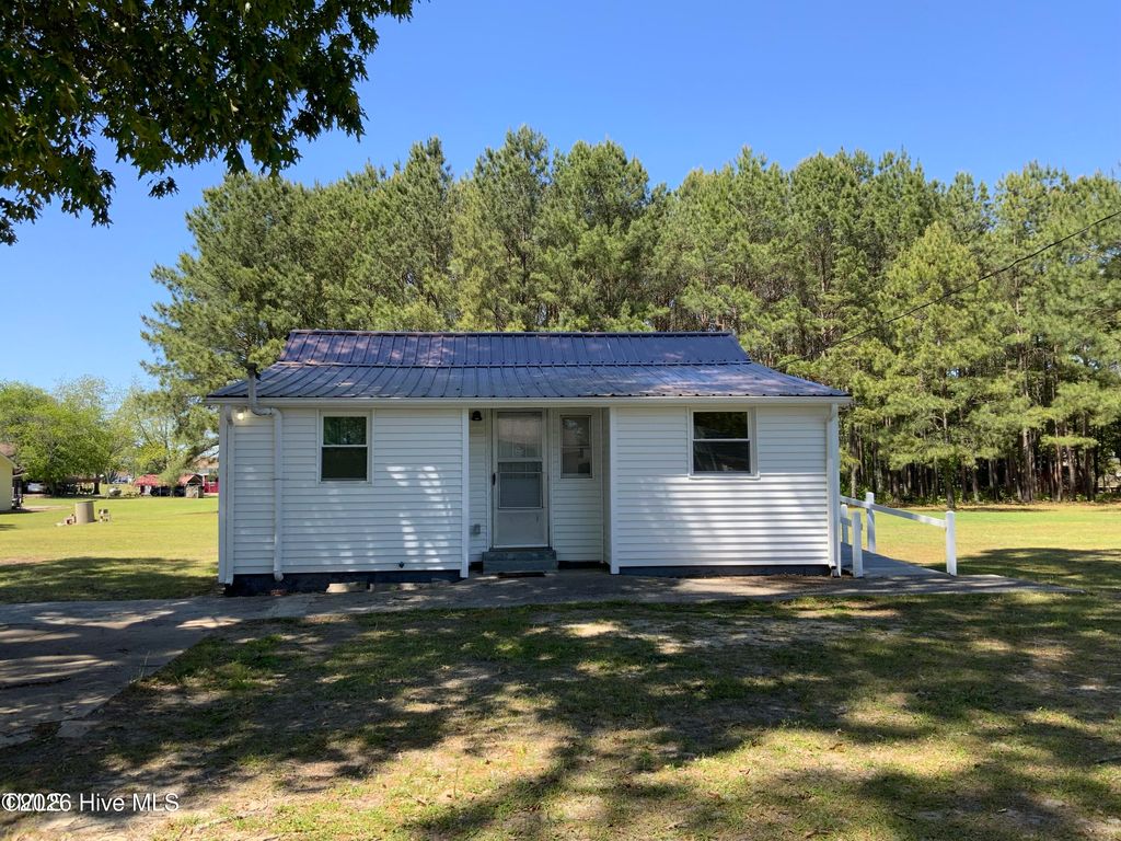109 Revelle Park Lane, Murfreesboro, NC 27855