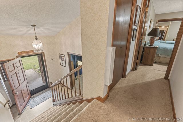 112 E 12th Street, Sand Springs, OK 74063