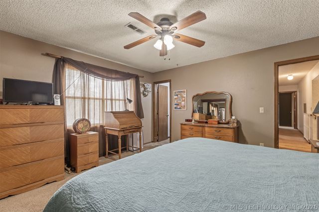 112 E 12th Street, Sand Springs, OK 74063
