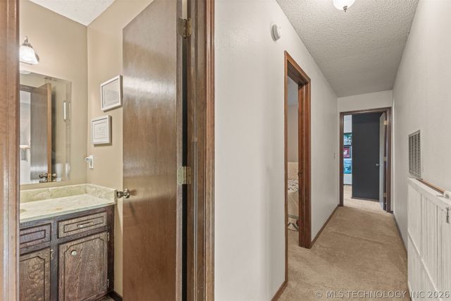 112 E 12th Street, Sand Springs, OK 74063