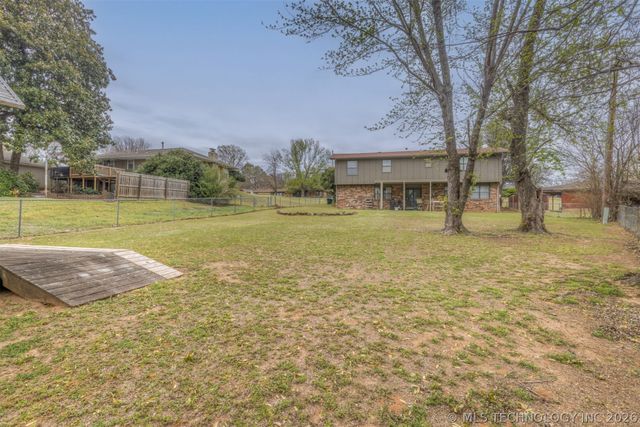 112 E 12th Street, Sand Springs, OK 74063