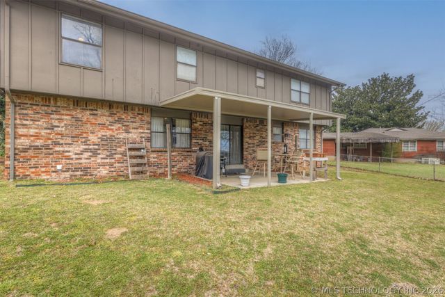 112 E 12th Street, Sand Springs, OK 74063