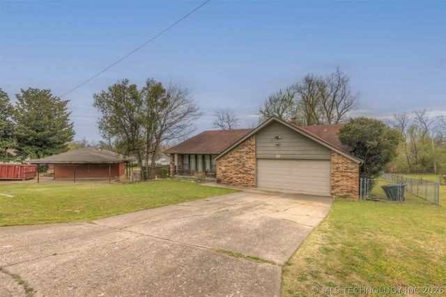 112 E 12th Street, Sand Springs, OK 74063