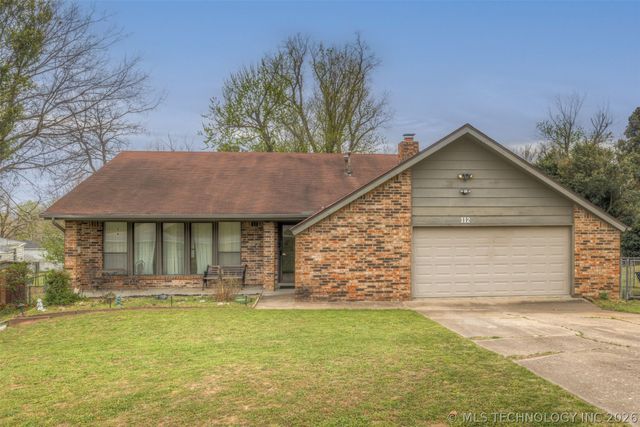 112 E 12th Street, Sand Springs, OK 74063