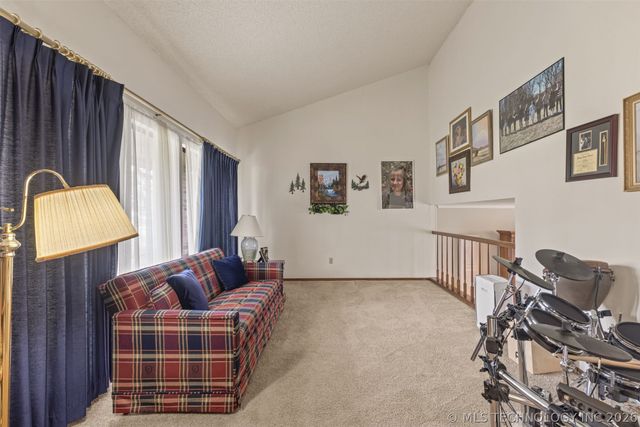 112 E 12th Street, Sand Springs, OK 74063