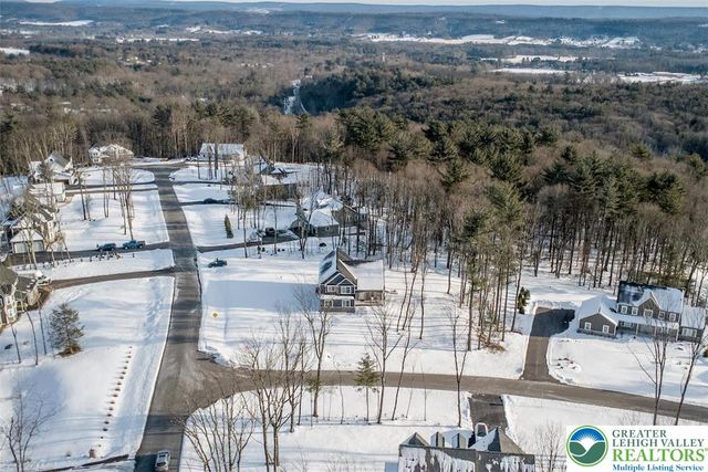 144 cameilla, Polk Twp, PA 18058