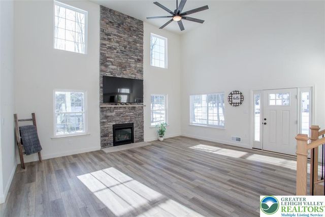 144 cameilla, Polk Twp, PA 18058