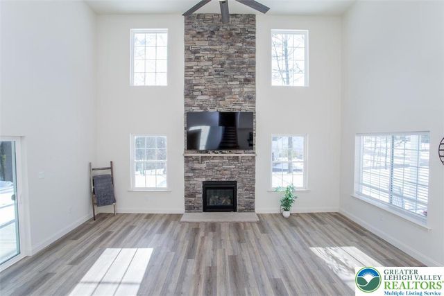 144 cameilla, Polk Twp, PA 18058