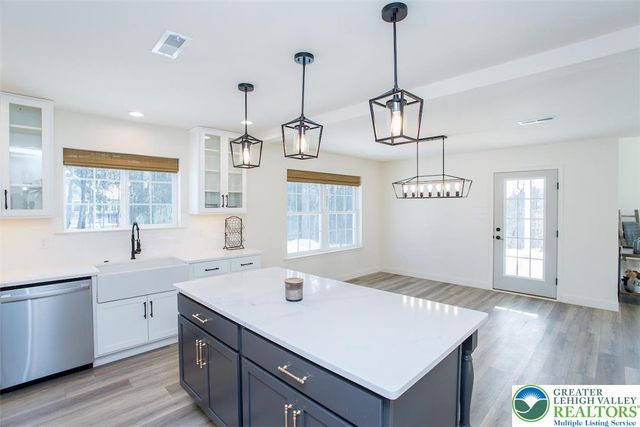 144 cameilla, Polk Twp, PA 18058