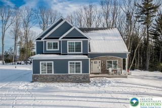 144 cameilla, Polk Twp, PA 18058