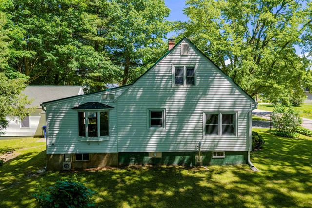 10 Bosworth Street, Swanton, VT 05458
