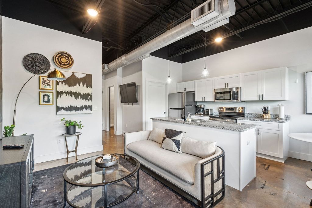 295 Plus Park Blvd Ste 201, Nashville, TN 37217