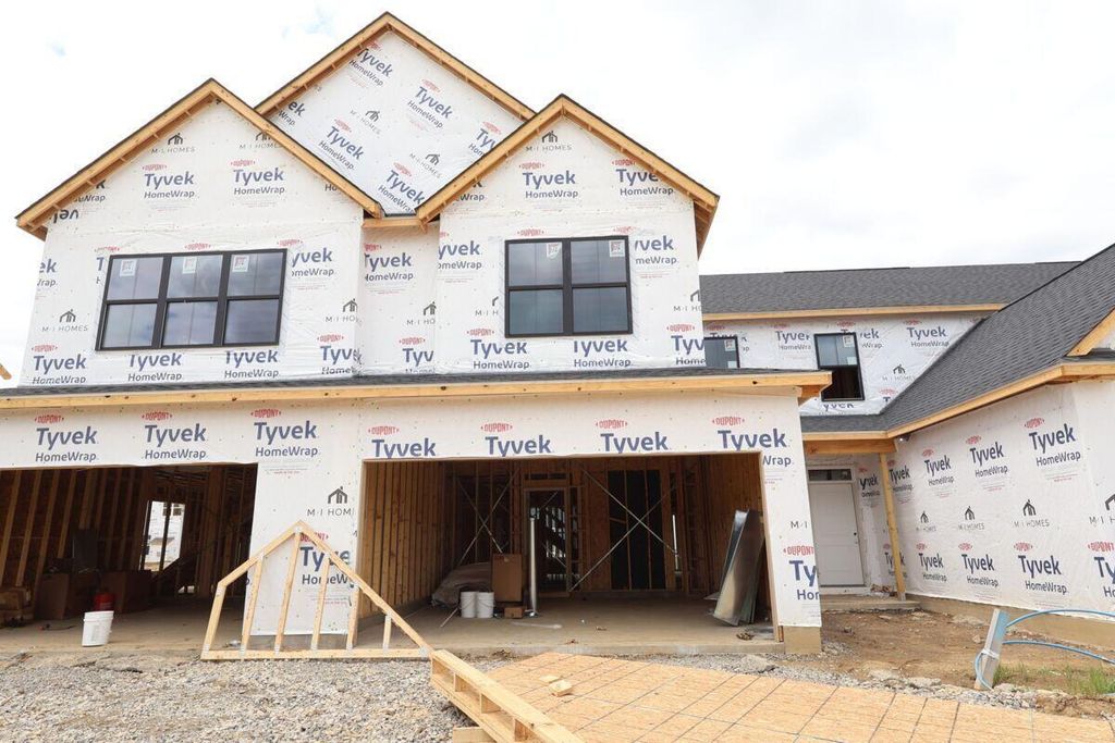 5692 Dutch Lane, Powell, OH 43065