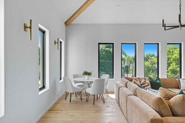 860 Brook Hollow Rd, Nashville, TN 37205