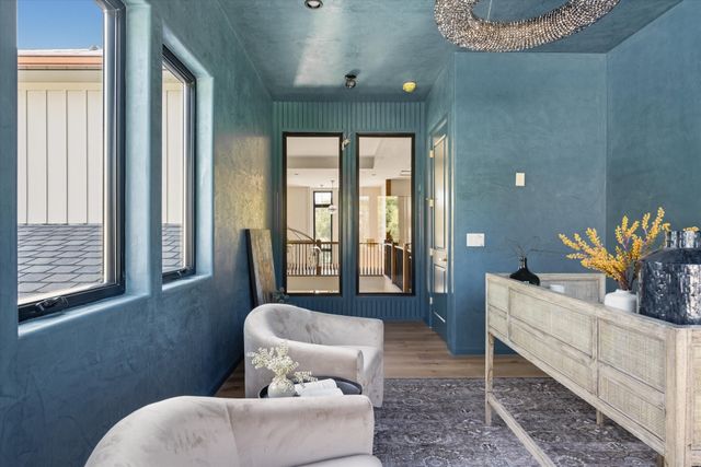 860 Brook Hollow Rd, Nashville, TN 37205