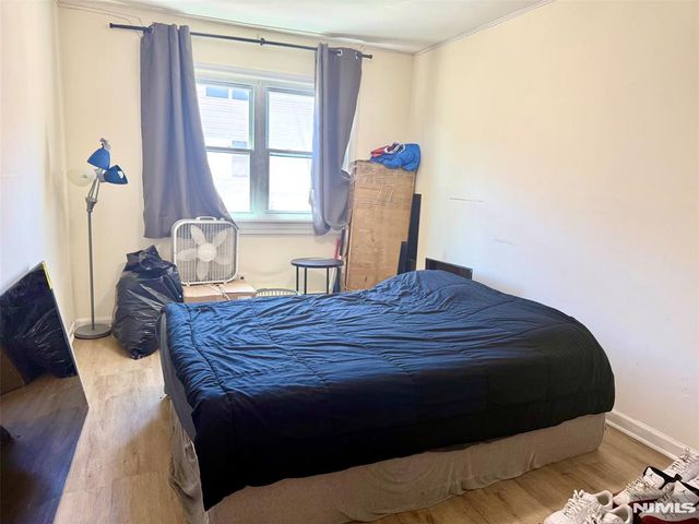 18 President Street 2, East Newark, NJ 07029