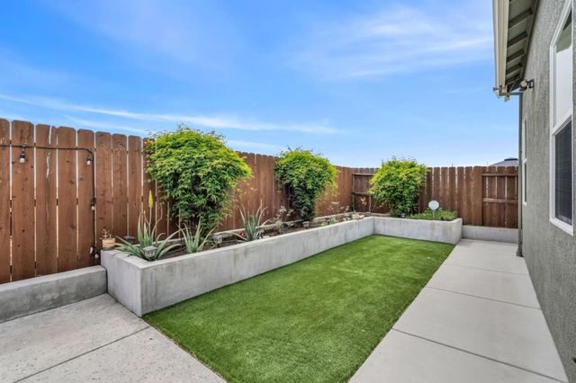 1436 FREESTONE Road, Manteca, CA 95337