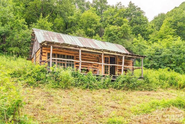 8485 Meadow Fork Road, Hot Springs, NC 28743