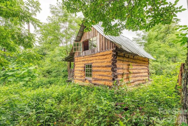 8485 Meadow Fork Road, Hot Springs, NC 28743