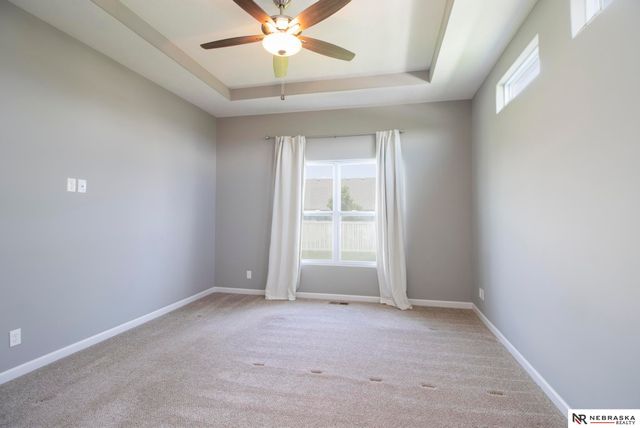 16852 Portal Street, Omaha, NE 68136