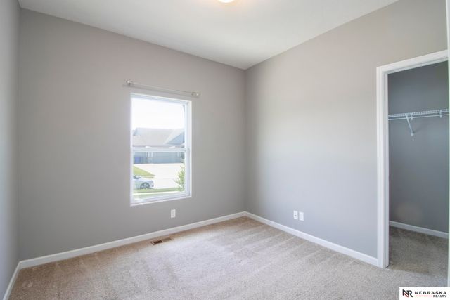 16852 Portal Street, Omaha, NE 68136