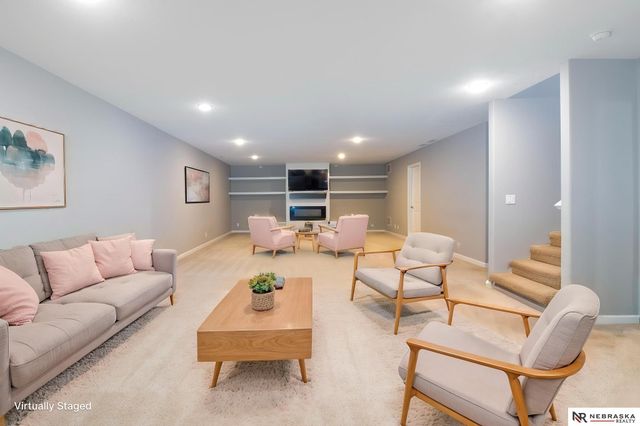 16852 Portal Street, Omaha, NE 68136