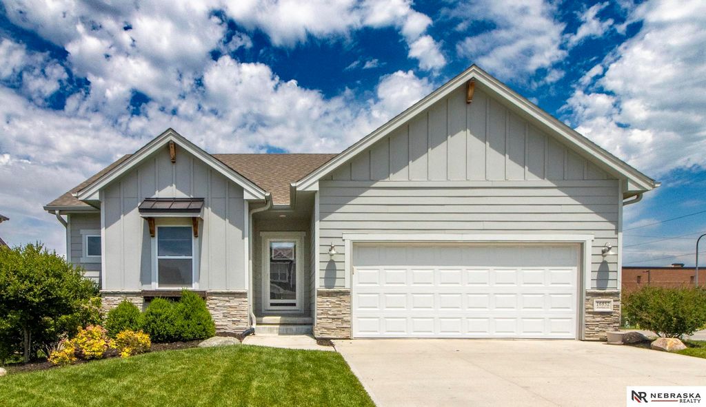 16852 Portal Street, Omaha, NE 68136