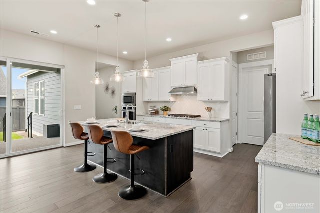 23612 SE Aspen Street, Black Diamond, WA 98010