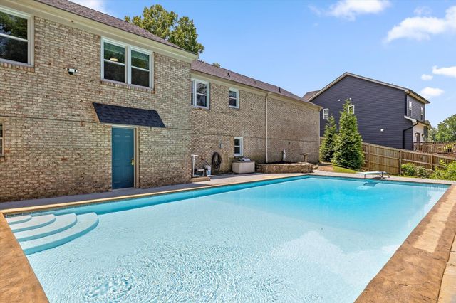 1413 Millbro Circle, Chattanooga, TN 37412