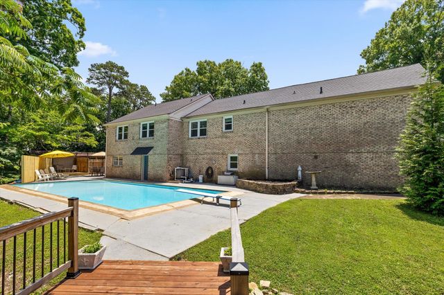 1413 Millbro Circle, Chattanooga, TN 37412