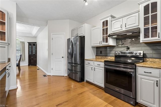 50 Ashe Meadows DR, Hampton, VA 23664