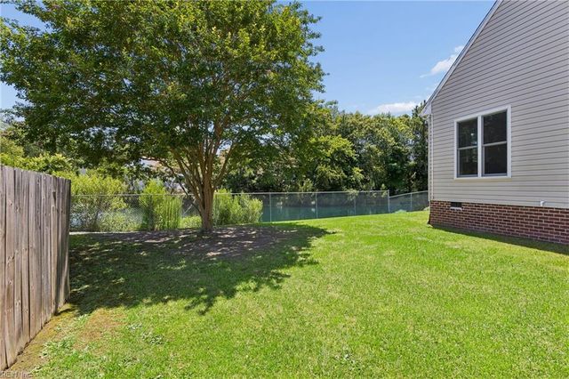 50 Ashe Meadows DR, Hampton, VA 23664