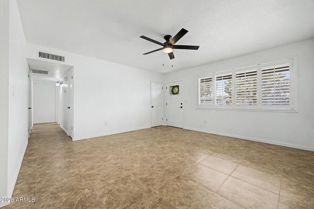 242 E HEATHER Avenue, Gilbert, AZ 85234
