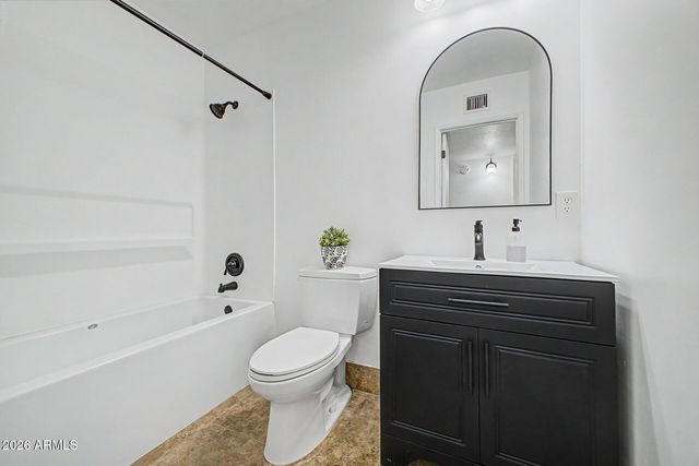 242 E HEATHER Avenue, Gilbert, AZ 85234