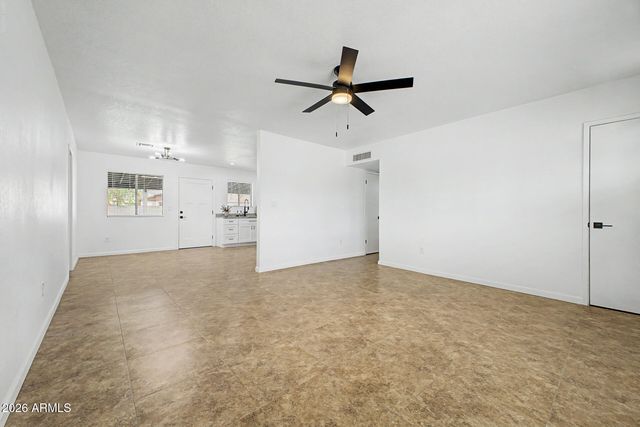 242 E HEATHER Avenue, Gilbert, AZ 85234
