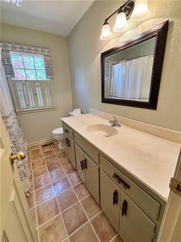 610 S Woodland Street, Pittsburg, KS 66762