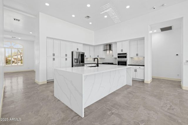 22423 N 54TH Place, Phoenix, AZ 85054