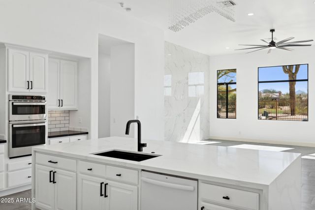 22423 N 54TH Place, Phoenix, AZ 85054