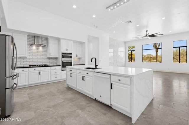 22423 N 54TH Place, Phoenix, AZ 85054