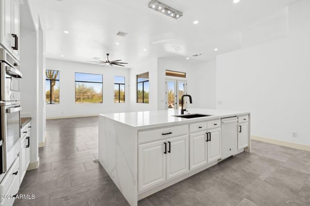 22423 N 54TH Place, Phoenix, AZ 85054