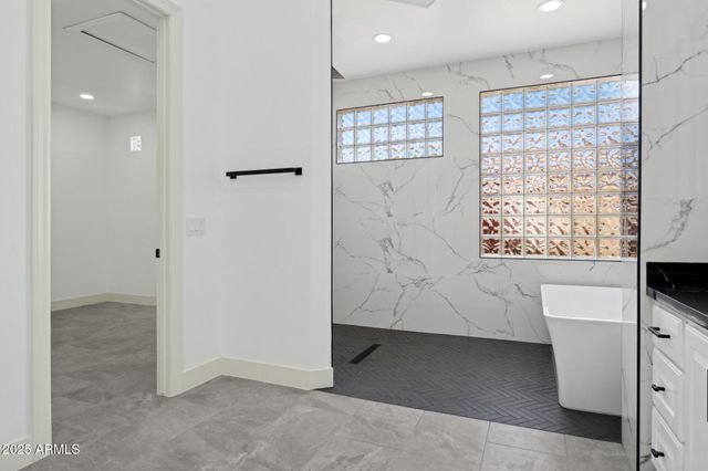 22423 N 54TH Place, Phoenix, AZ 85054