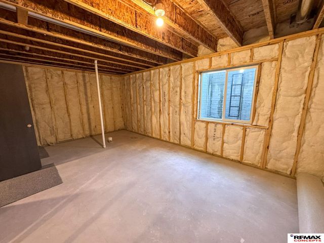 10601 S 76th Street, Lincoln, NE 68512