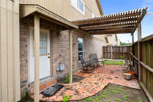 7141 Premont Dr 3, Corpus Christi, TX 78414