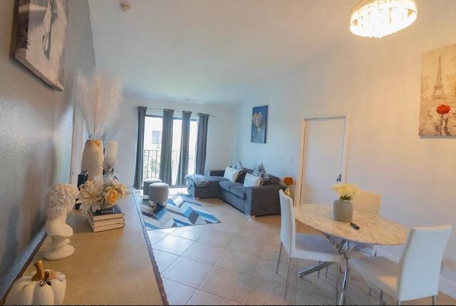 50 SE 12th St 2360, Boca Raton, FL 33432