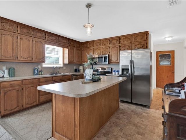 1176 W Fm 1753, Bonham, TX 75418