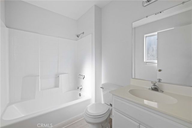 39237 10th W C, Palmdale, CA 93551