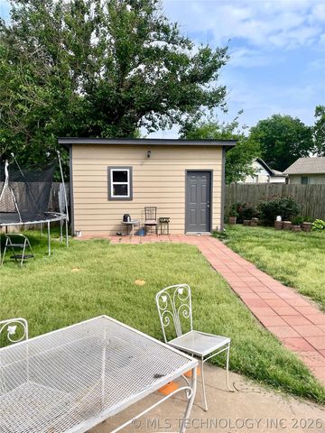 12012 E 37th Street, Tulsa, OK 74146